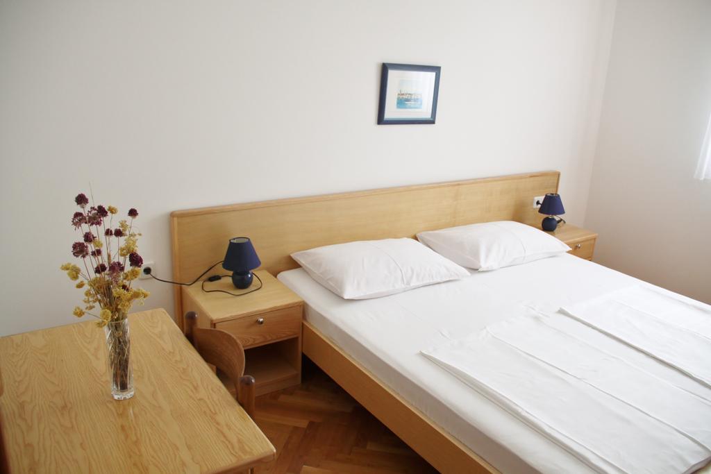 Apartments Culjak Rab Раб Стая снимка