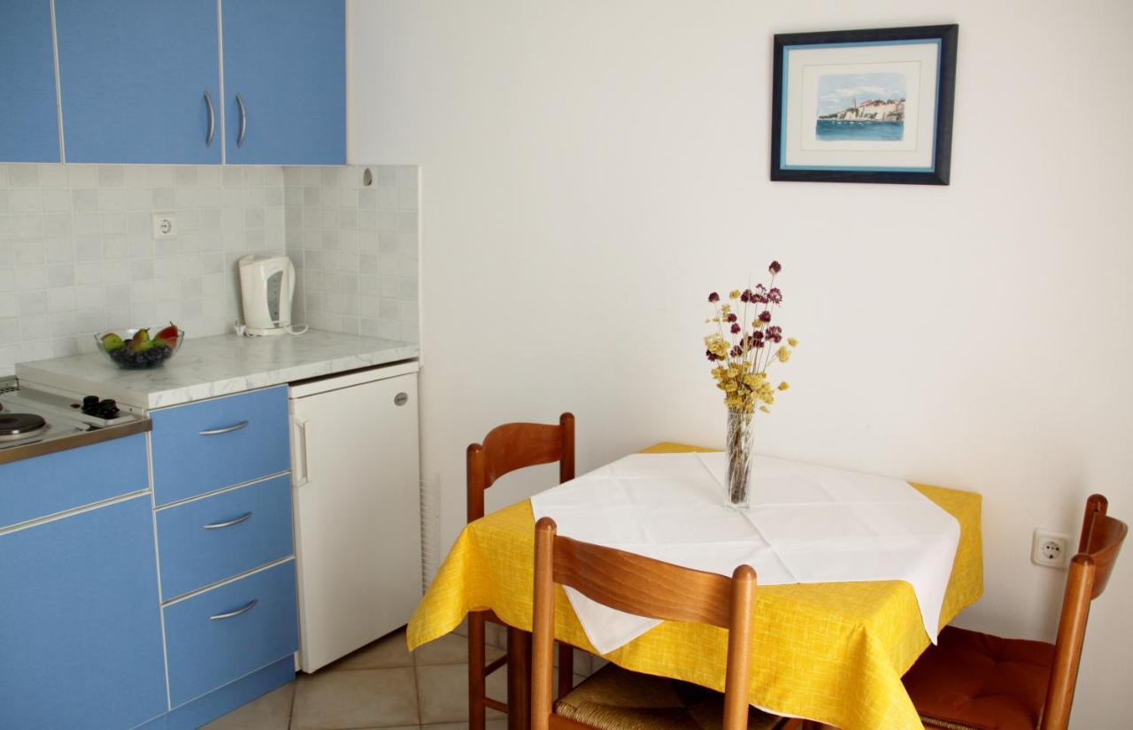 Apartments Culjak Rab Раб Стая снимка